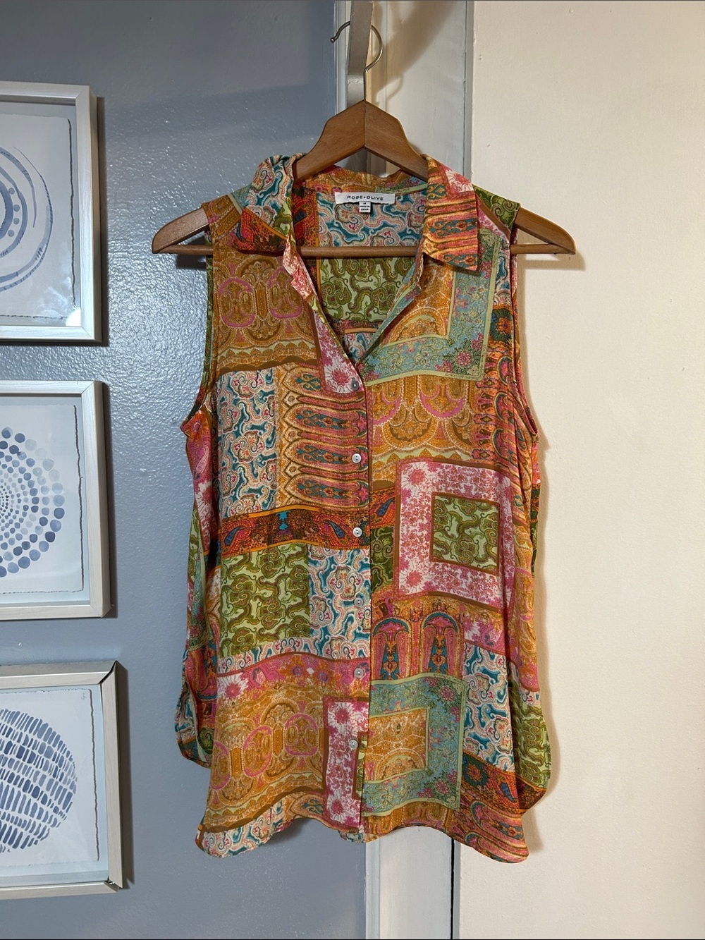 Sleeveless Women’s Patchwork Print Boho Paisley Button Up Top Multicolor Size M